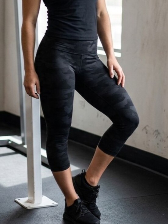 lululemon athletica Pants - LULULEMON Women's Leggins Black Camo Capri Leggings